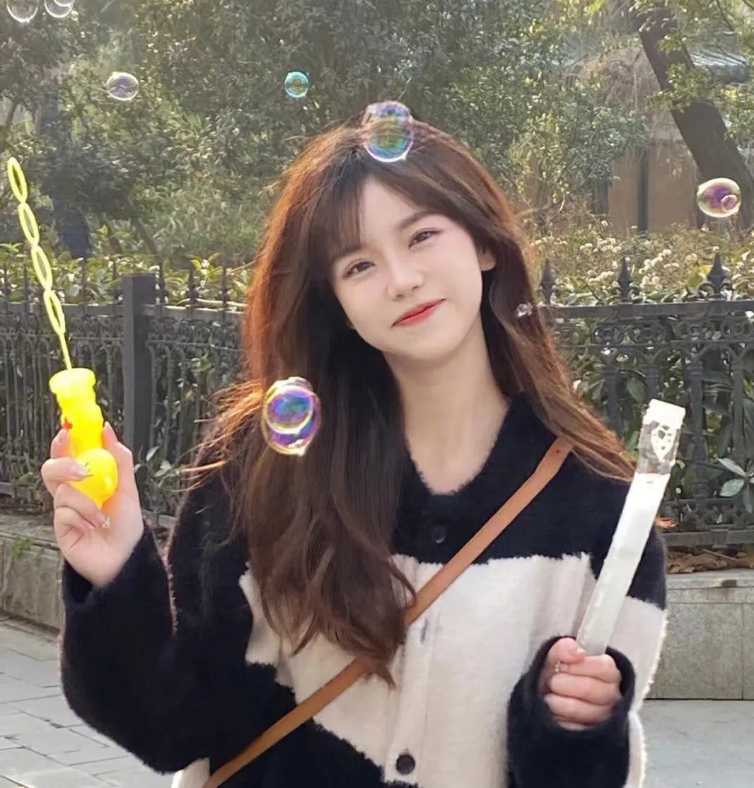 你闺女是锦鲤小福宝