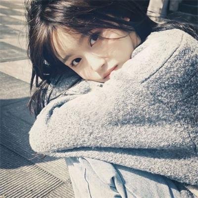 如何在无脑霸总漫里艰难求生